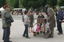 dirk homeless robot 006 * 3504 x 2336 * (3.83MB)